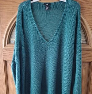 Boho H&M Green V-Neck Sweater